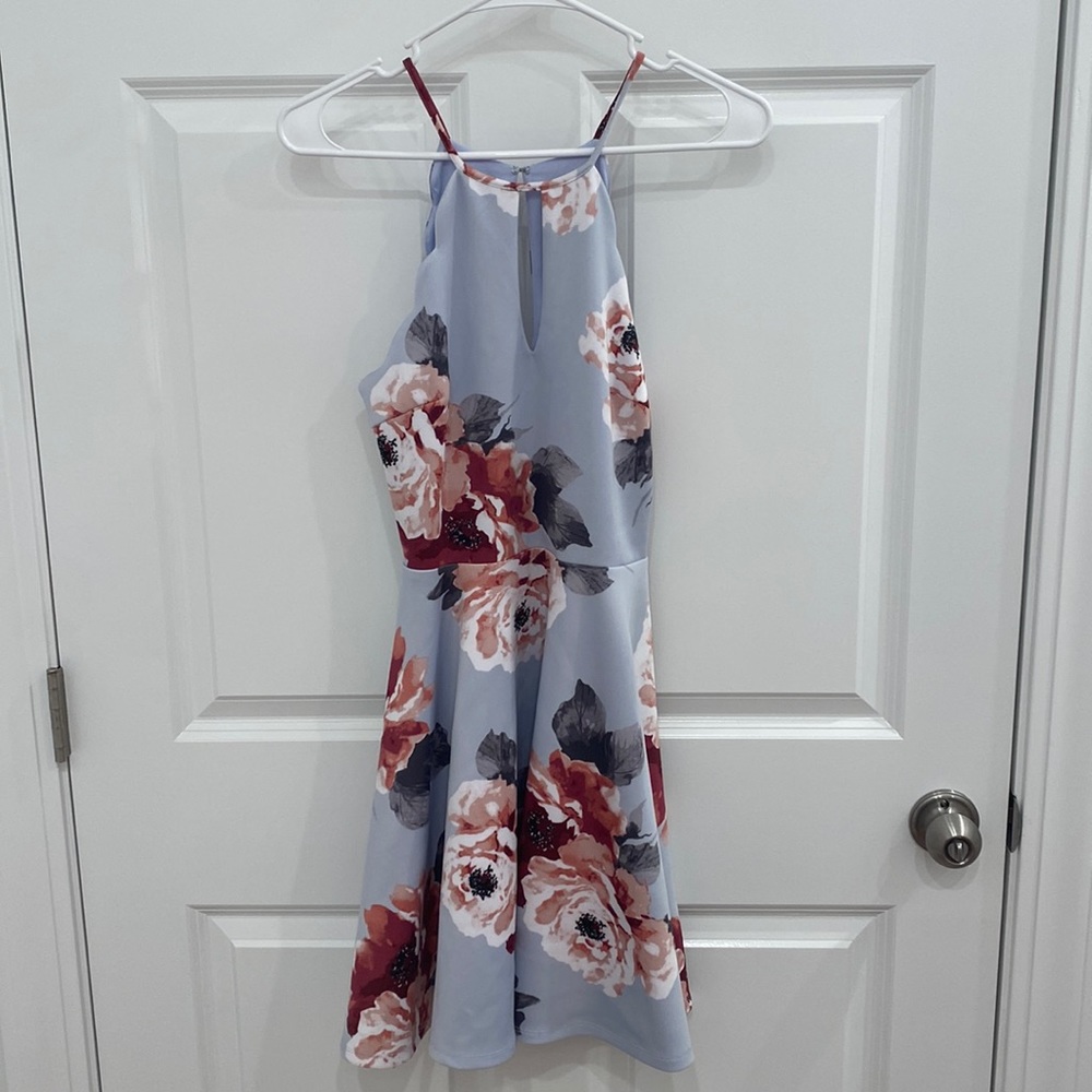 Light periwinkle high neck dress with large pink floral print. Size 9.